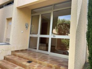 BO190-026 Studio 3 couchages BORMES LES MIMOSAS