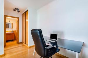 Olaias Flat (with Free Parking)