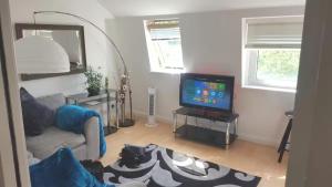 Family Business - Near Transport - WiFi - Sleeps 4