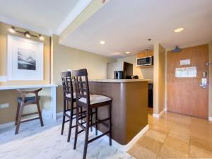 #Marbella Lane - Oceanview Horizon Escape Studio