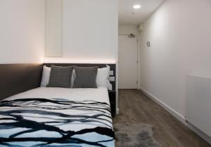 Student only Modern Studio at Highbury II Near Holloway Road and Emirates Stadium