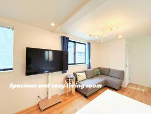 5 min to JR Tabata Station Entire 3BR House 82sqm Sleeps 5 Hot Tub Newly Built