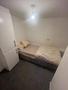 Modern Cozy Apartment in the Heart of Aldershot