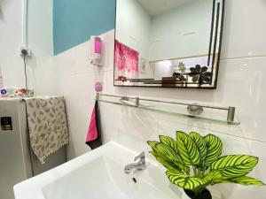 Ruma 520 Ujong Pasir by Jeffery Lam Home Management