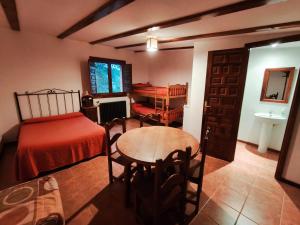 Casa Rural Fausto Camping Cerca de Dinópolis