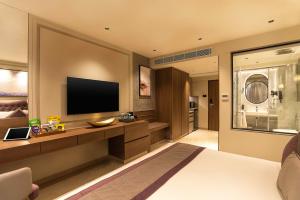 Grand Residency Hotel & Serviced Apartments