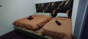 Kuala Lumpur spacious 4 bedroom House for big family and group 13 paxs
