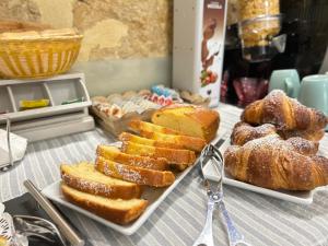 Dana Rooms Bed And Breakfast