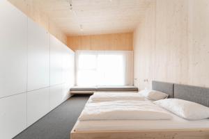 Karlingerhaus Hotel Hostel Home