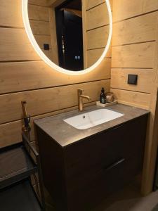 Villa Halo by Hilla Villas