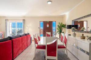 Casa Del Sol by LovelyStay