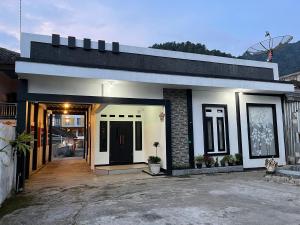 Villa Pinu Family Guci