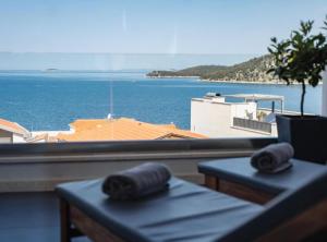 Charming Sunset View Villa with Outdoor Pool