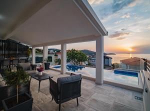 Charming Sunset View Villa with Outdoor Pool
