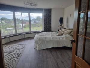 Serene 4-Bedroom House Rental in Historic Rga