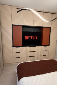 The Ascend Luxury Flat 2 Room Apartment