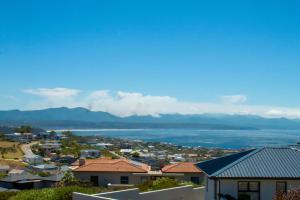 Whale Rock Ocean View