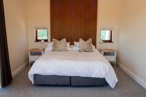 Whale Rock Ocean View