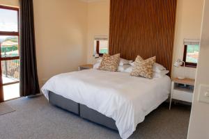 Whale Rock Ocean View