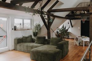 Zimmer in altem Scheunen Loft