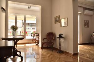 Vintage Kolonaki Luxury Penthouse Suite