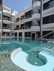 New Apartment by the sea 5518