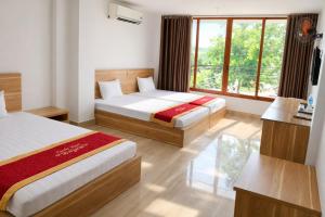 Candy Hotel Hạ Long