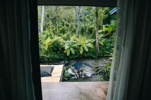 Baan Noon Norn Mae Jam