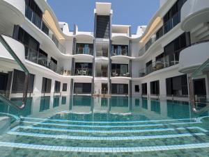 New Apartment by the sea 5518