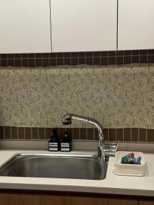 5min to Seoul Station, Airport Rail, Modern 2BR, Family & Groups