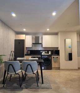 Modern ZED Apartment Near Pyramids, ZED Park, GEM