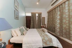 Villa Monsoon