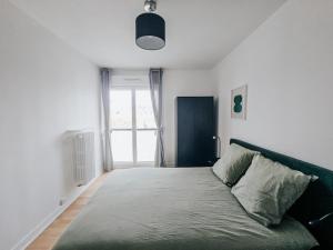 Stopover in Reims - 3 bedroom apartment - Balcony