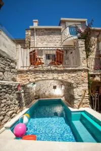 Villa Tudor - Grohote