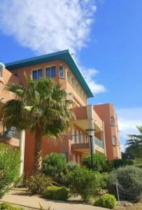 46m with terrace - residence with pool