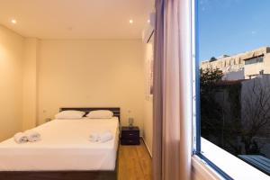 Two Bdrm Central Apartment Near the Acropolis