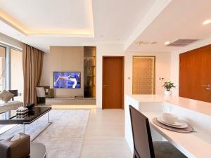 Luxurious 1 BR Apt Kempinski Central Avenue