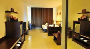 Green World Palace Hotel