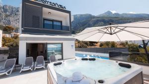 Sunny Lux Villa 1 in Makarska by Villas Guide