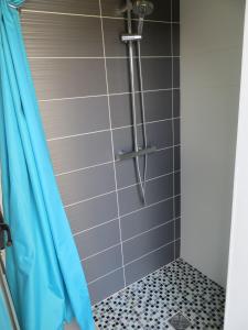 Gite de charme La Forge Bournazel 12 - 3 CH - 2 SdB - jusqu a 6-8 pers -linge de maison et ménage en options