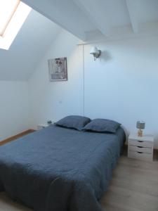 Gite de charme La Forge Bournazel 12 - 3 CH - 2 SdB - jusqu a 6-8 pers -linge de maison et ménage en options