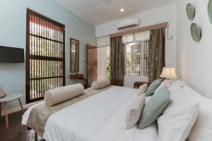 Villa Monsoon