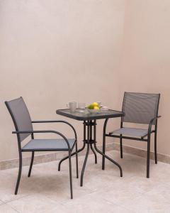 3 min to Acropolis, Boutique Apt with Steam Room