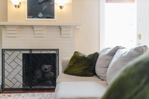 Historic Victorian Gem at UT Campus SXSW Ready