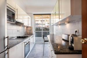 ARM1 - Beau 2 pièces avec terrasse dangle