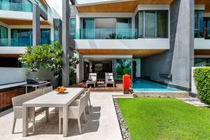 Absolute Beachfront Villa 3-Bedroom in Rawai