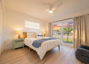 Spacious 4BR Oasis with Pool Near Anna Maria Island