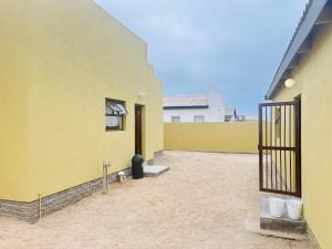 Pwake Luna Guesthouse