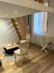 Appartement port et vieux Nice Direct from Airport by tramway