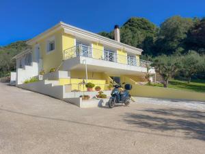 Villa M&M met eigen zwembad